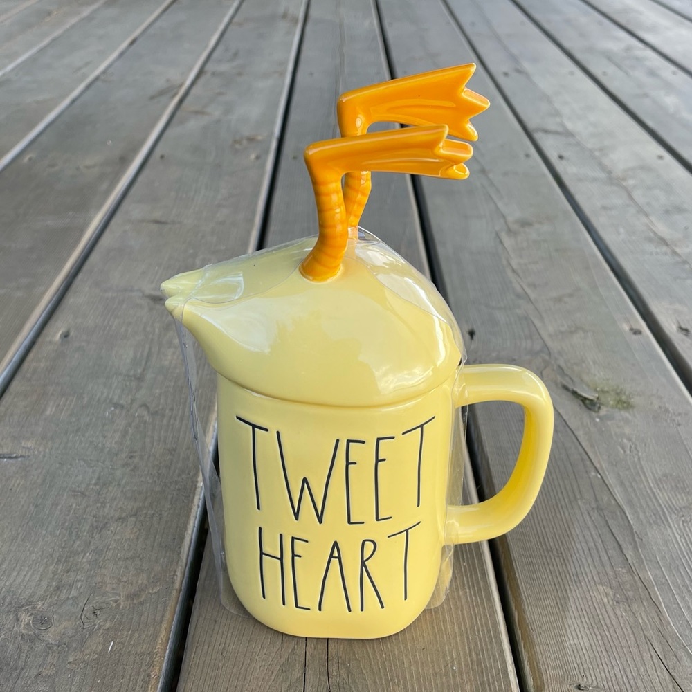 Rae Dunn Tweet Heart Mug with Chick Leg Topper